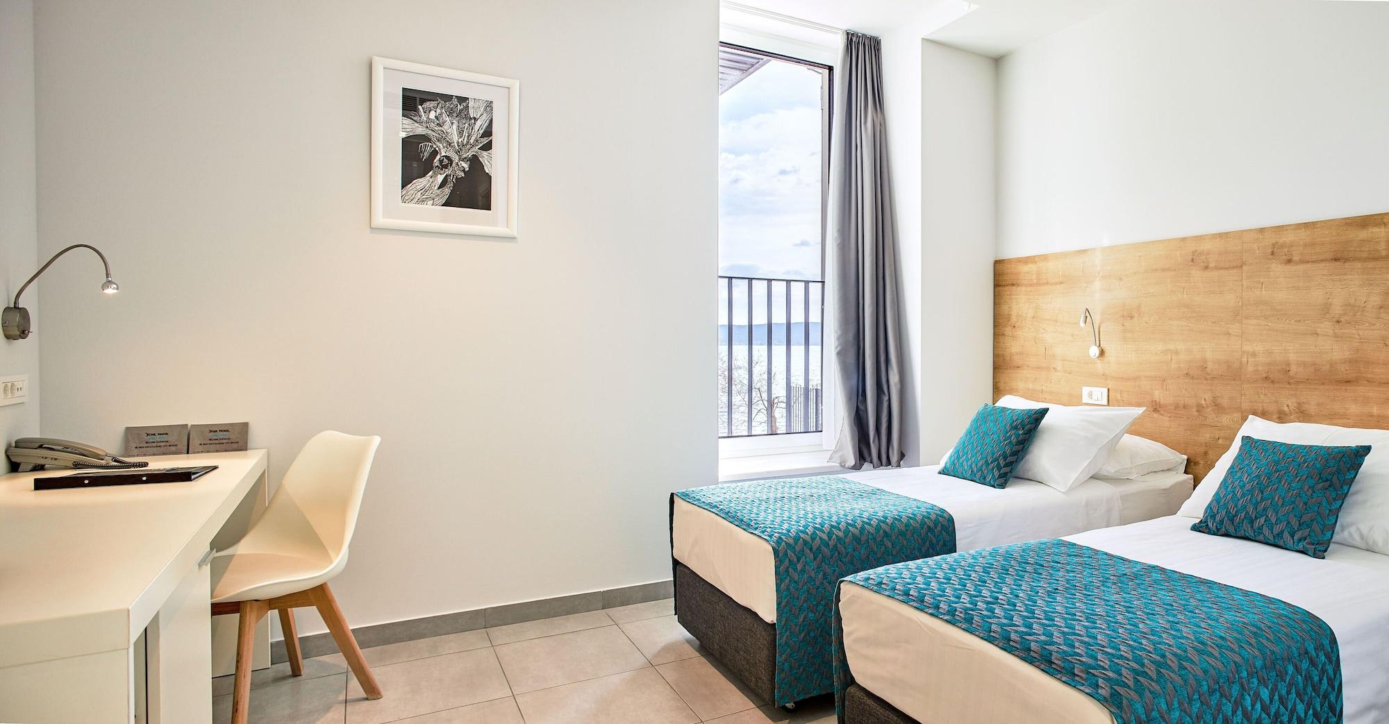 Hotel Stacija Kaštela Exteriör bild