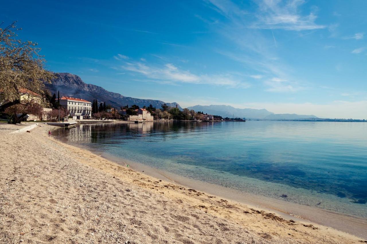 Hotel Stacija Kaštela Exteriör bild