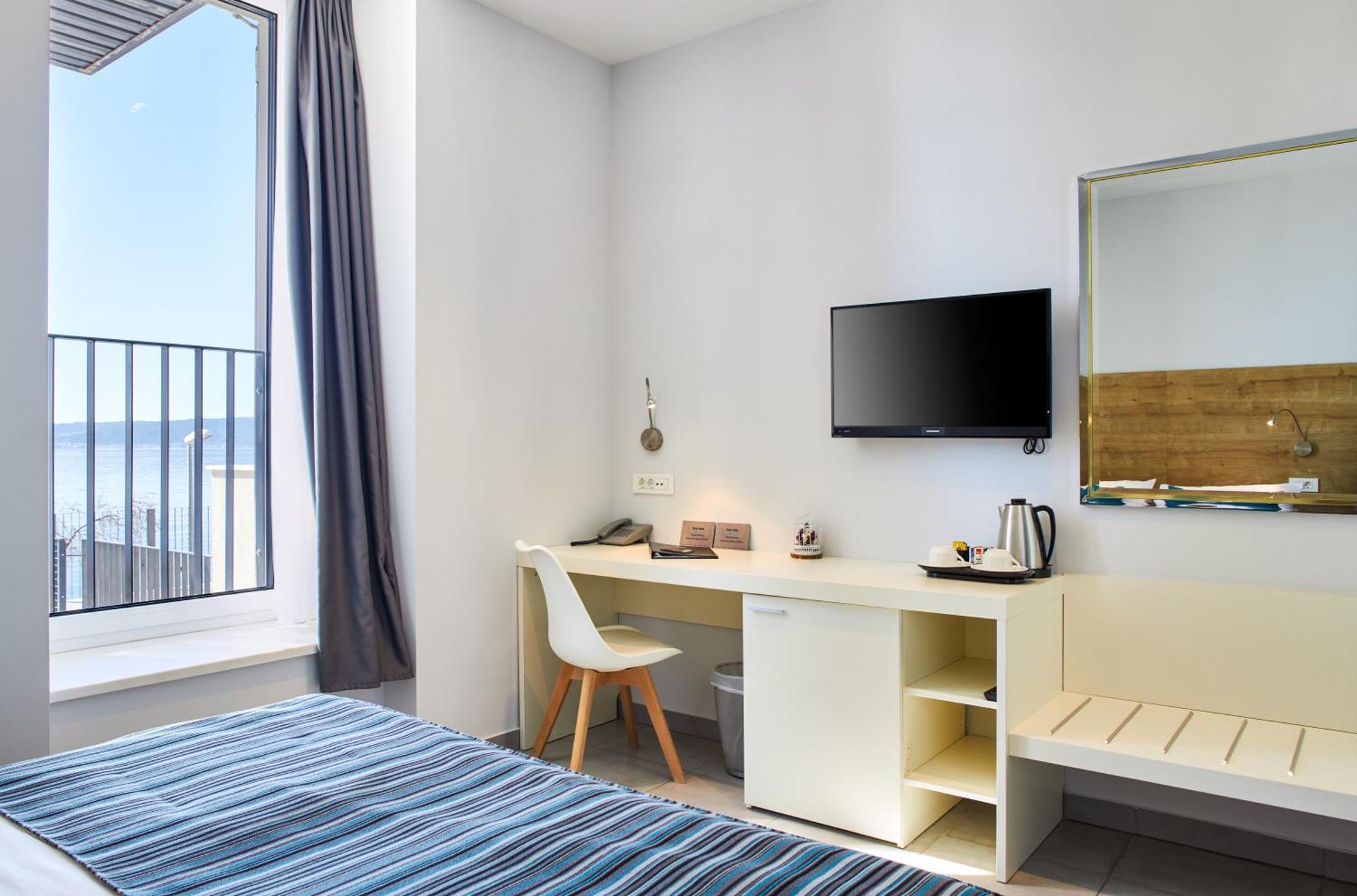 Hotel Stacija Kaštela Exteriör bild