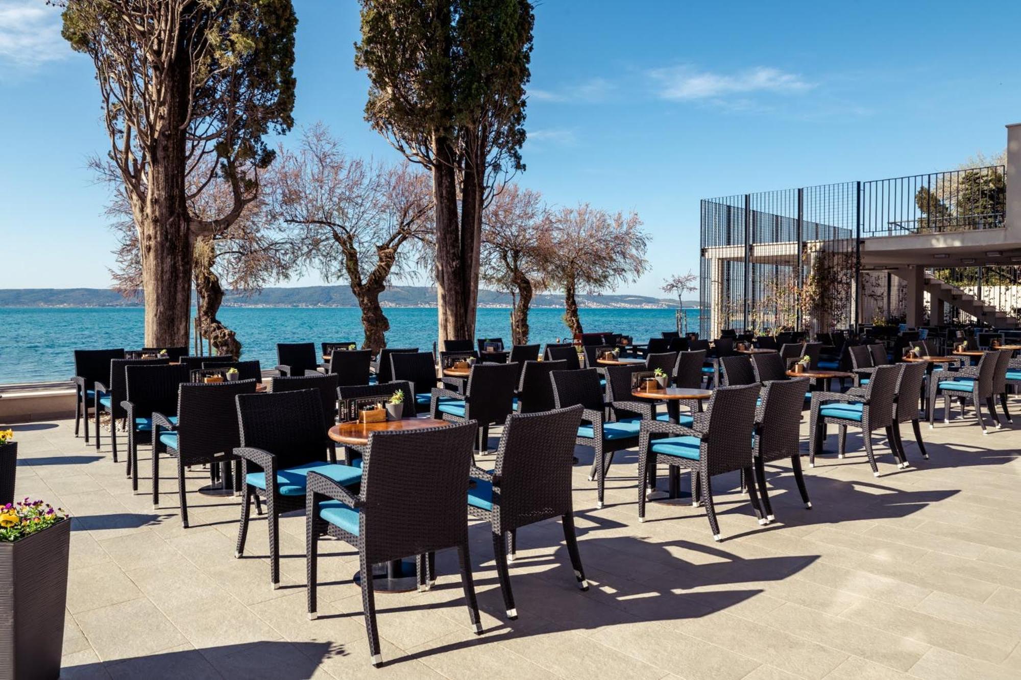 Hotel Stacija Kaštela Exteriör bild