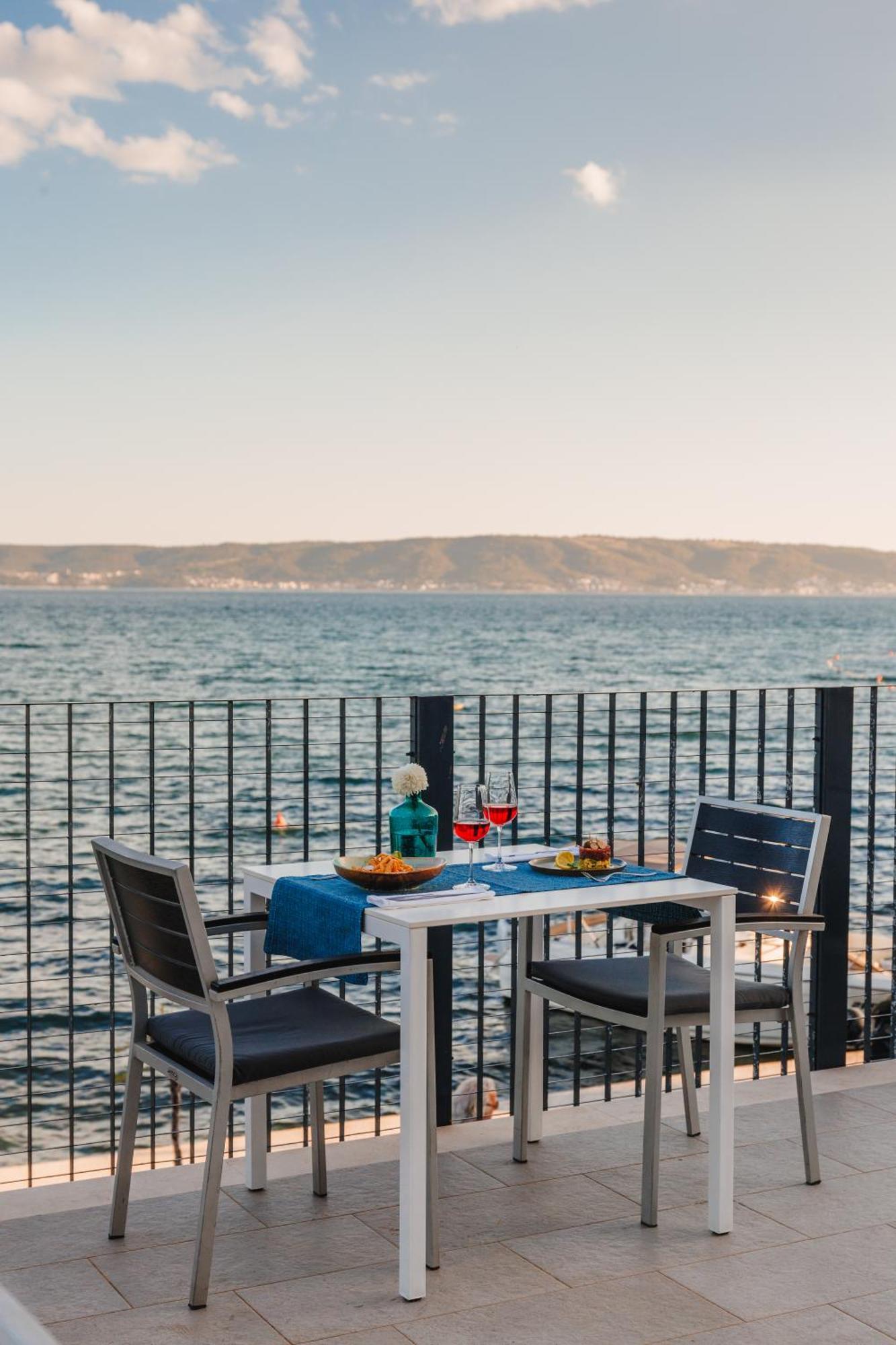 Hotel Stacija Kaštela Exteriör bild