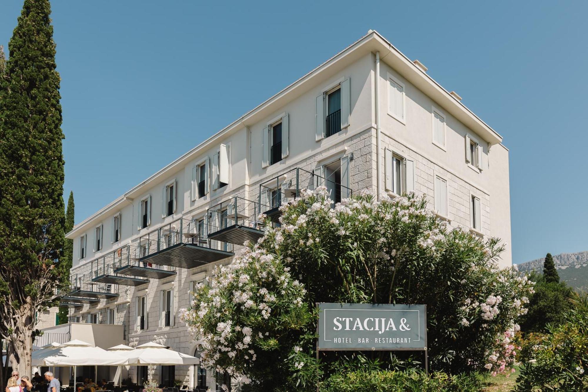 Hotel Stacija Kaštela Exteriör bild